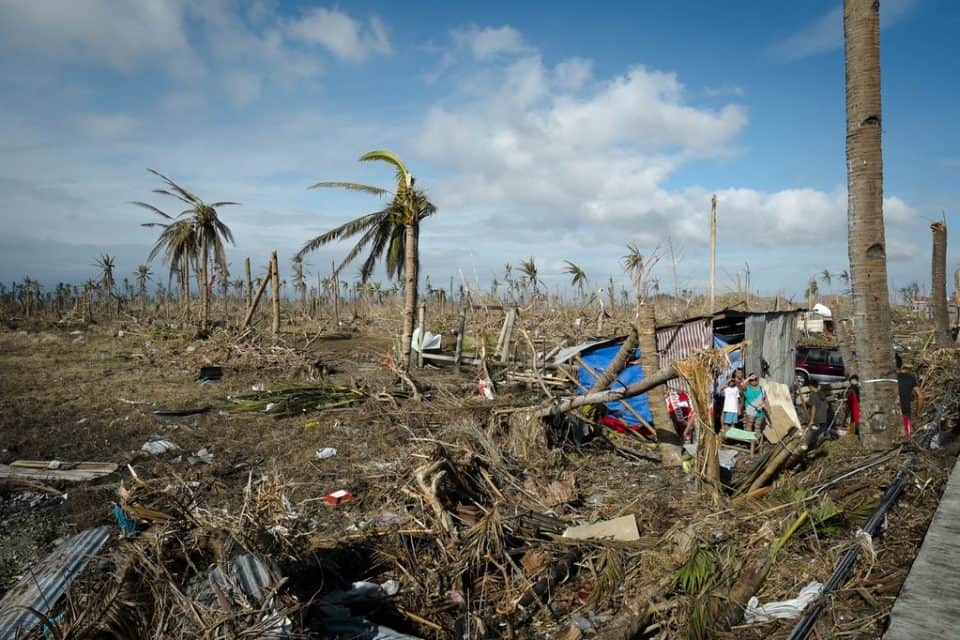 Typhoon dead toll 28 in the Philippines