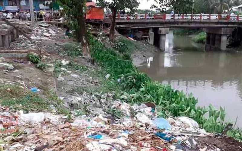 The environment is under threat due to the dumping of Plastic waste here and there everywhere