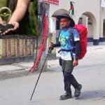 a bangladeshi youth has set out to travel the world on foot in order to develop environmental awareness